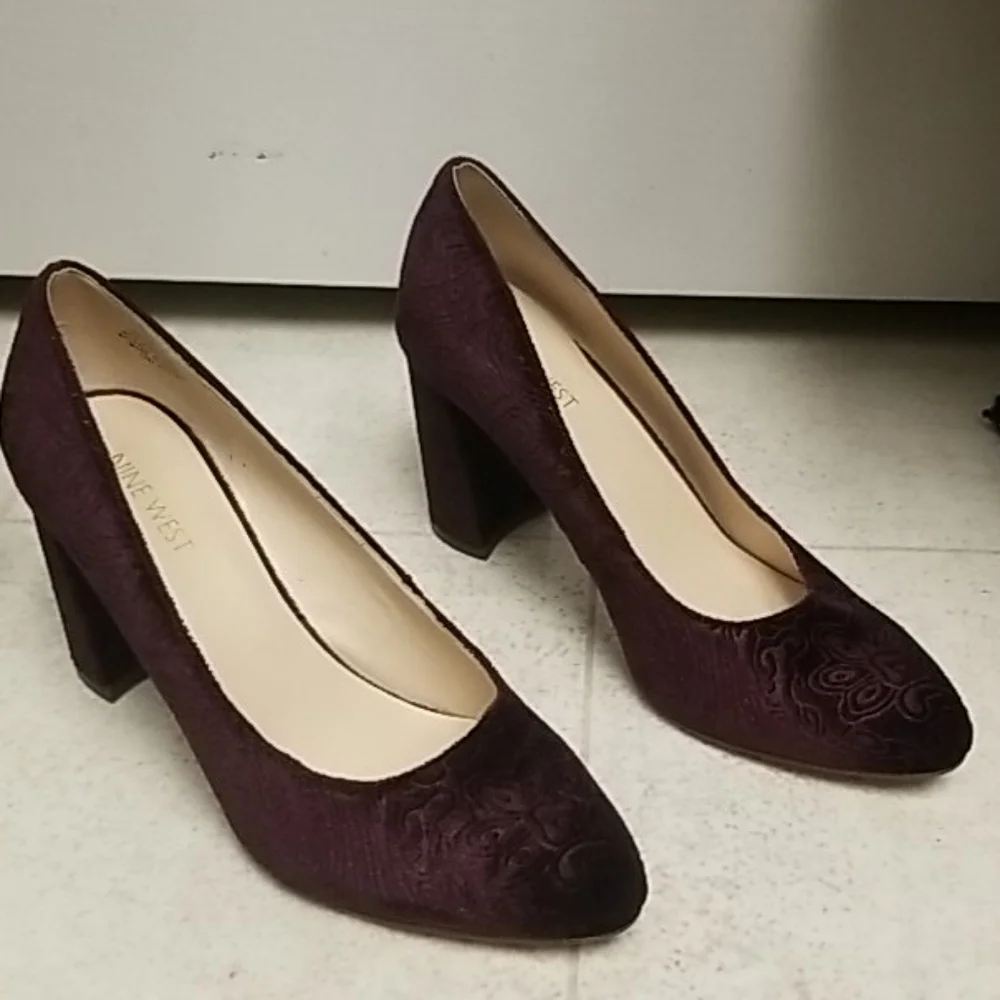 [Like New] NINE WEST velvet purple heels jayvee